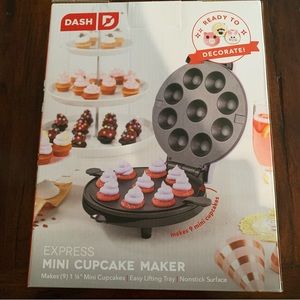 Dash mini cupcake maker